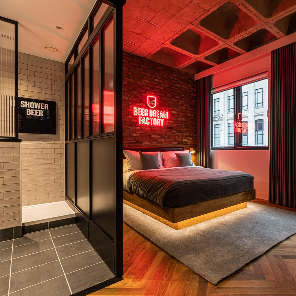 Brewdog Manchester Hotel Bed Shower