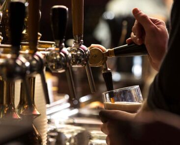 Cask Pint Pour