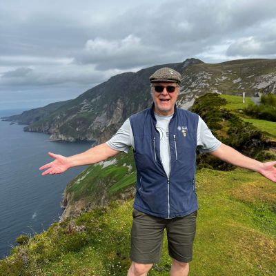 Captain Kurt near cliffs