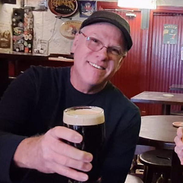 Beer Tripper Dan enjoying a pint of beer in Ireland